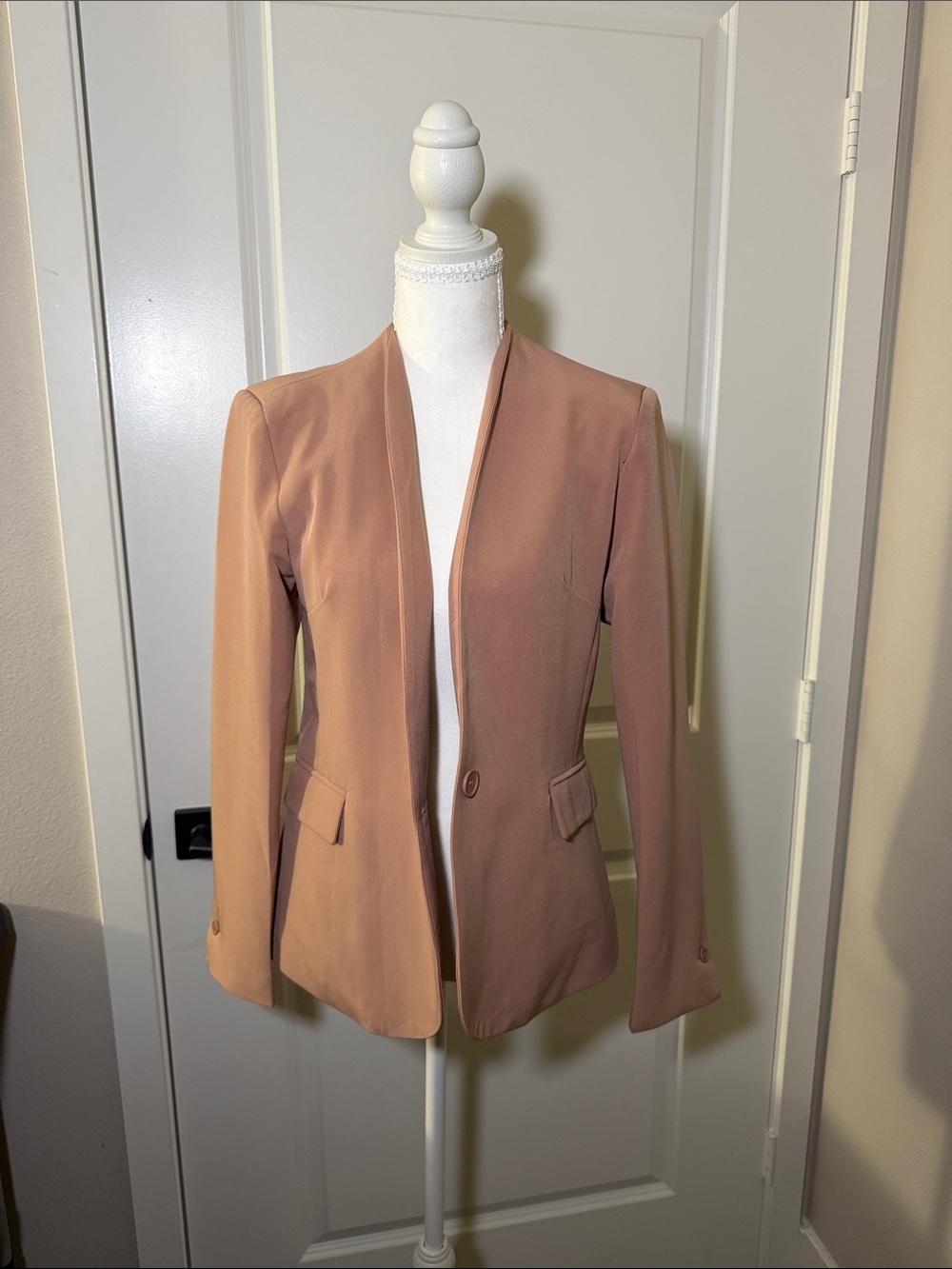 Tailored Dusty Rose Single-Button Blazer